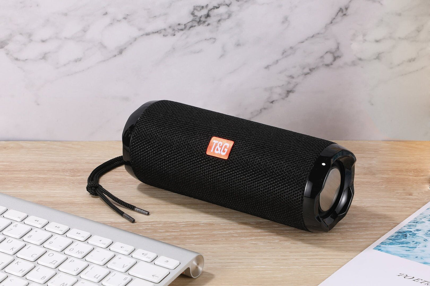 Fabric Portable Creative Wireless Bluetooth Speaker with Card Holder