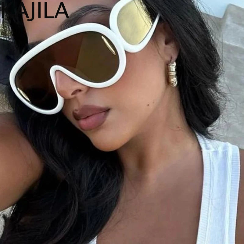 Oversized Wave Mask One-Piece Sunglasses for Women