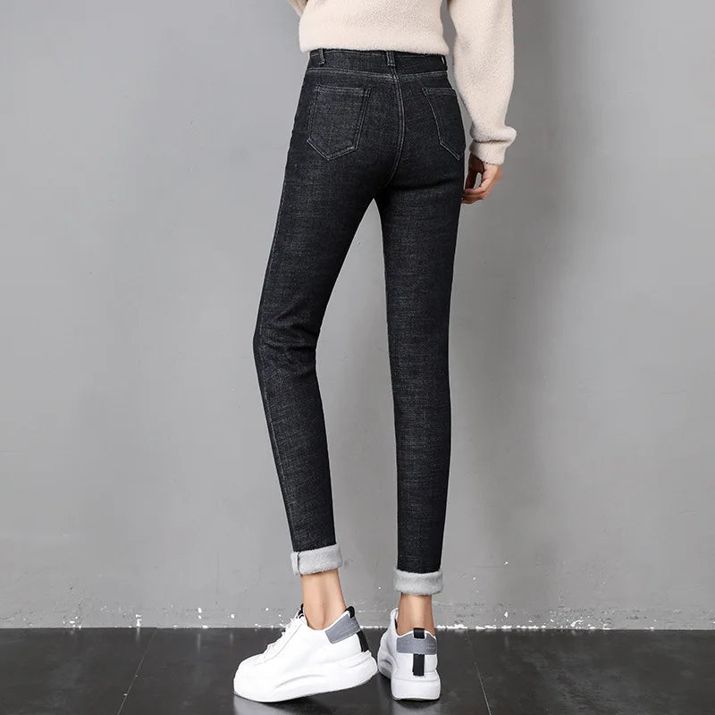 2023 Women’s Thermal Jeans