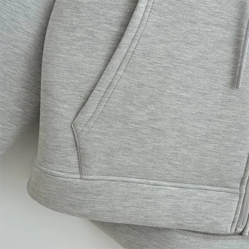 Winter Zipper Hoodie - Unisex Oversize Sweatshirt with Double Pockets