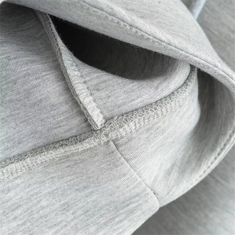 Winter Zipper Hoodie - Unisex Oversize Sweatshirt with Double Pockets