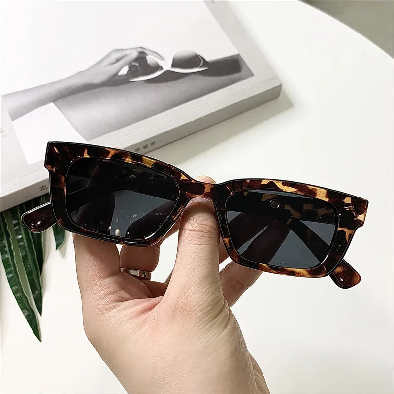 New Fashion Vintage Rectangle Sunglasses for Women